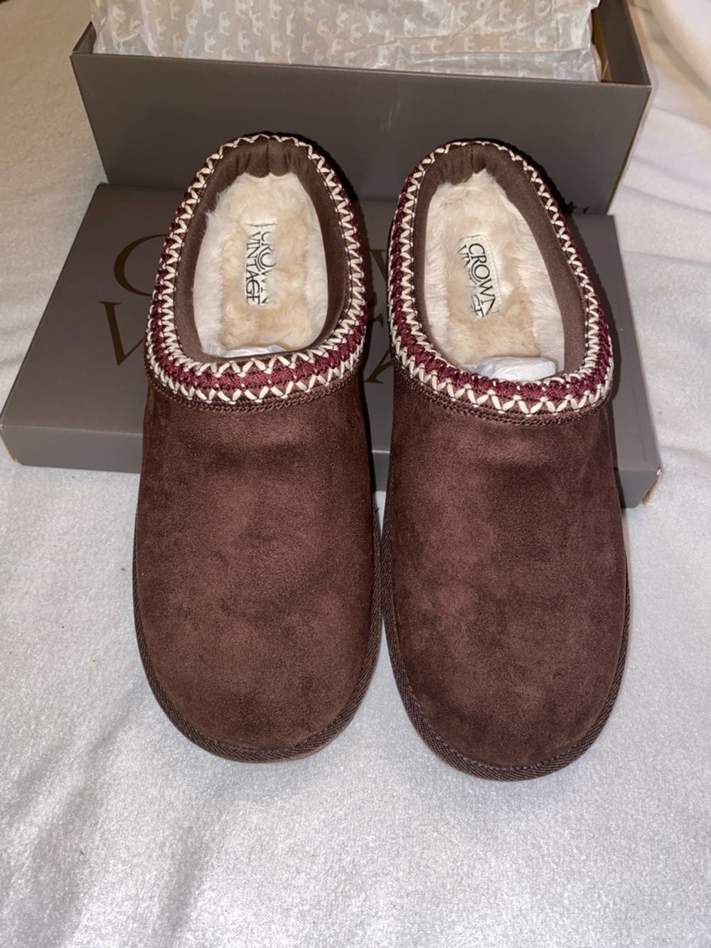 Crown Vintage Women's Brown Faux-Suede Slip-On Slippers with Cream Trim